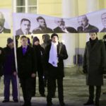 Tartu rahulepingu sõlmimise 99. aastapäevale pühendatud tõrvikurongkäigule tuli tuhatkond inimest